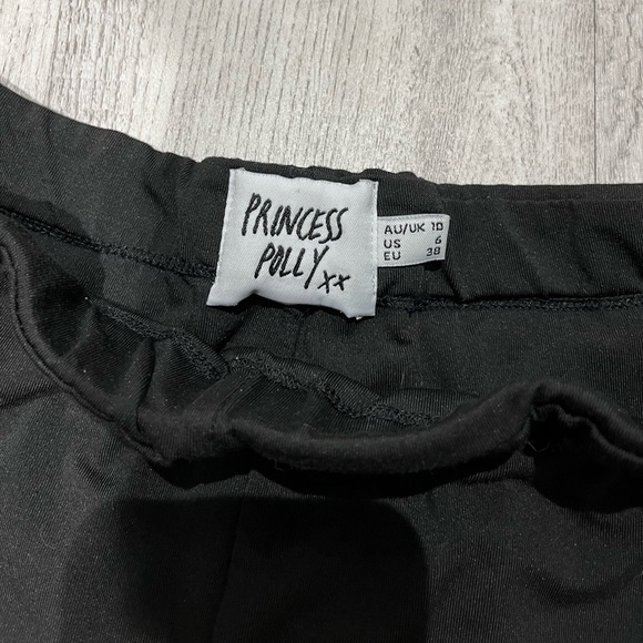 Princess Polly Biker Shorts - Picture 2 of 2